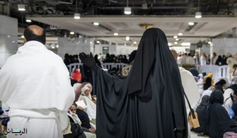 المرأة السعودية تقدم خدمات جليلة لخدمة ضيوف الرحمن